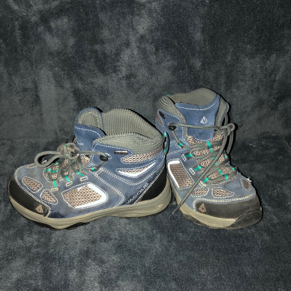 Vasque girls Hiking boots